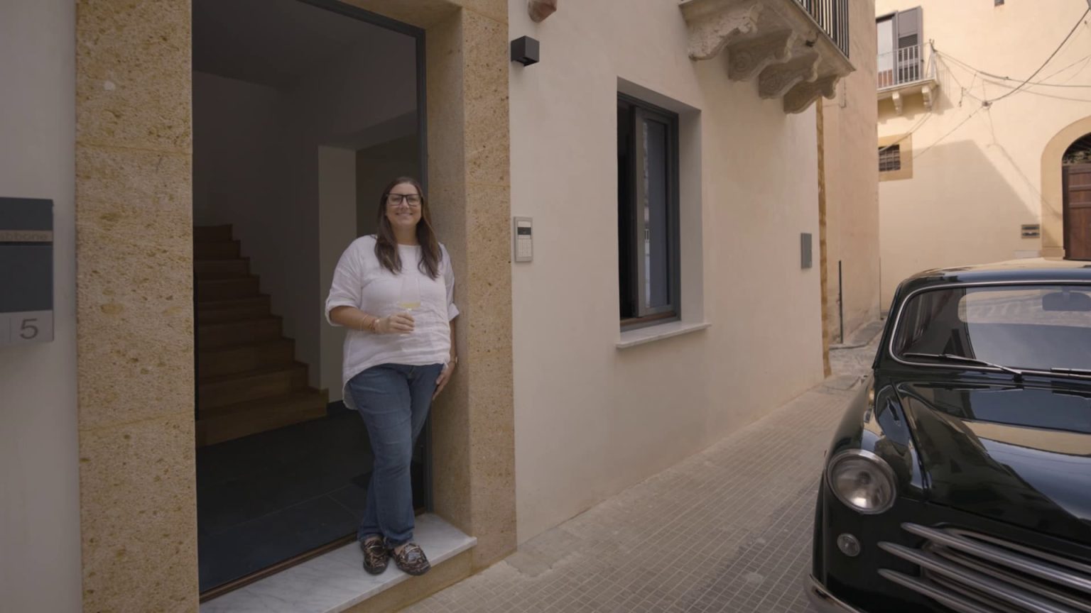 An American Bought a $1 Home in Italy and Spent $446,000 Renovating It, Improving Her Work-Life Balance