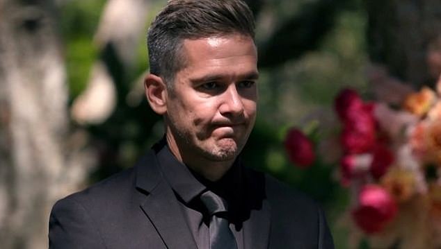 MAFS fans criticize Jono for his ‘annoying voice’ as he chooses Ellie over Lauren at final vows ceremony