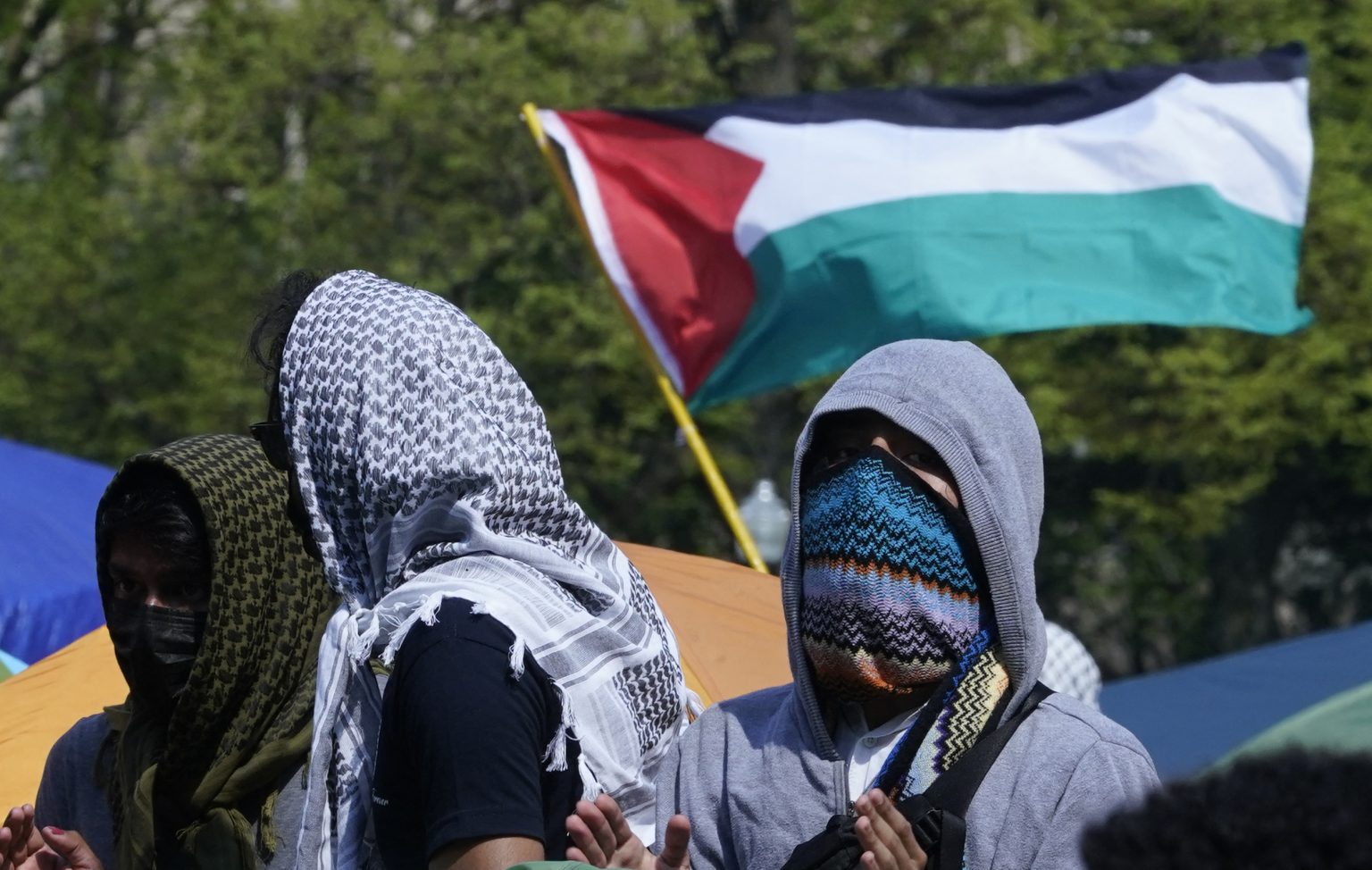 Teacher Investigated for Allegations of Antisemitism Following Claims of Student Indoctrination by Parents