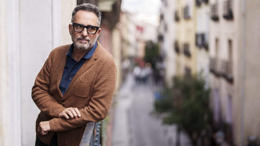Jorge Drexler, Uruguayan singer-songwriter, is launching his debut European tour