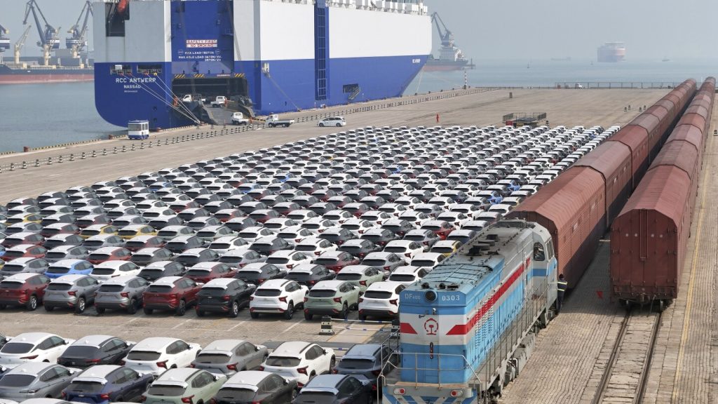 March sees a 7.5% decline in China’s exports, with imports also following suit amid slowing demand