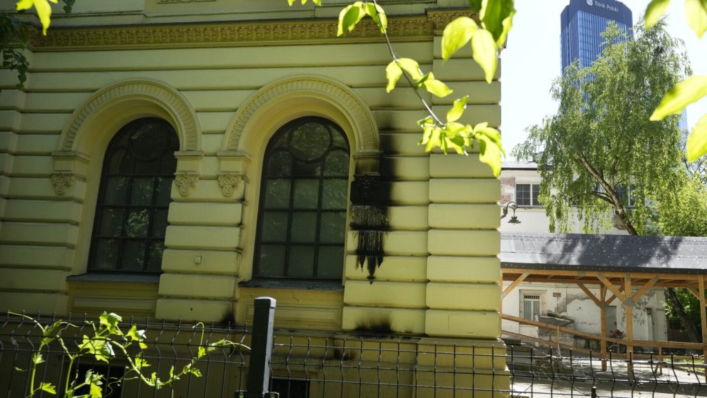 Synagogue in Warsaw targeted in nighttime firebomb attack, no injuries sustained