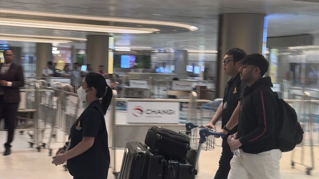 Majority of passengers from damaged Singapore Airlines jetliner safely return to Singapore from Bangkok