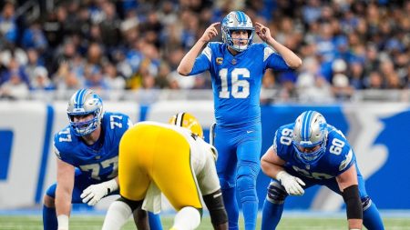 rewrite this title Lions clinch playoff spot with walk-off field goal in epic high-scoring affair against Packers