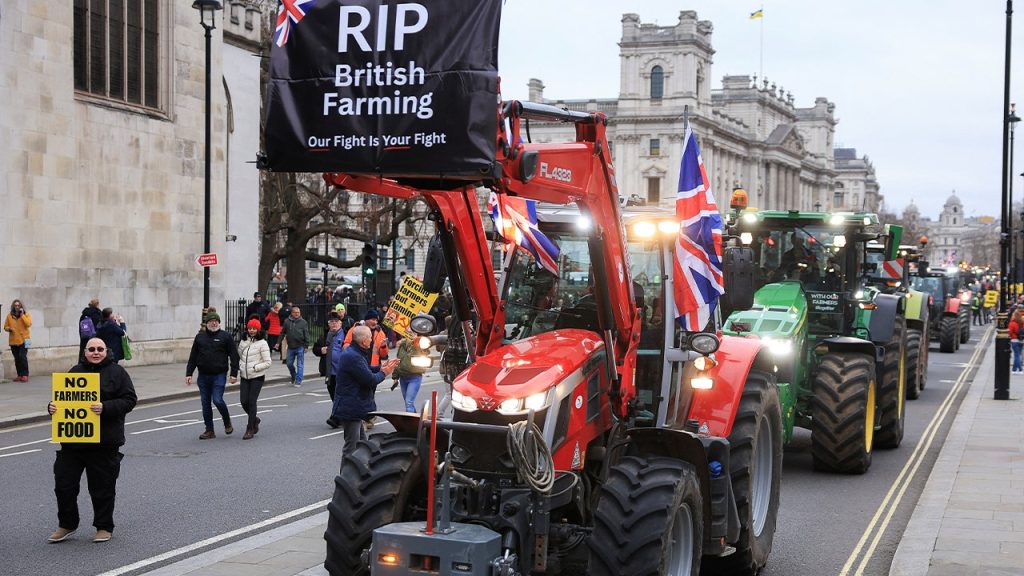 rewrite this title Hundreds of tractors block central London streets as farmers protest tax change