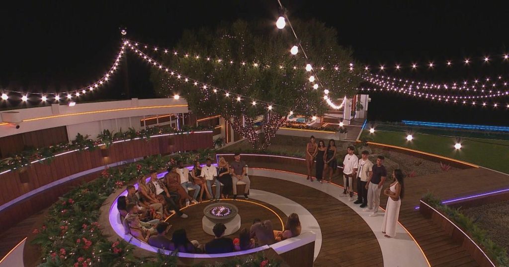 rewrite this title Love Island star George Fensom teases cheeky come-ons he gets in DMs and nights out