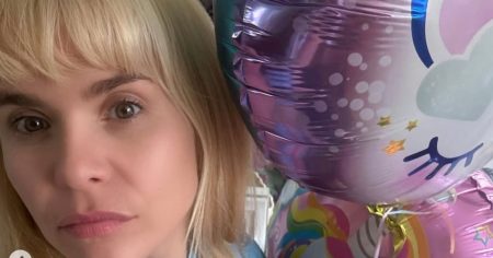 rewrite this title Paloma Faith shares devastating reality of being single mum as kids leave her on birthday