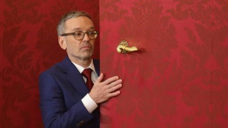 rewrite this title Austrian coalition talks expected to hit snag over interior ministry