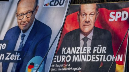 rewrite this title Germany's Scholz, Merz rally in final days ahead of federal election