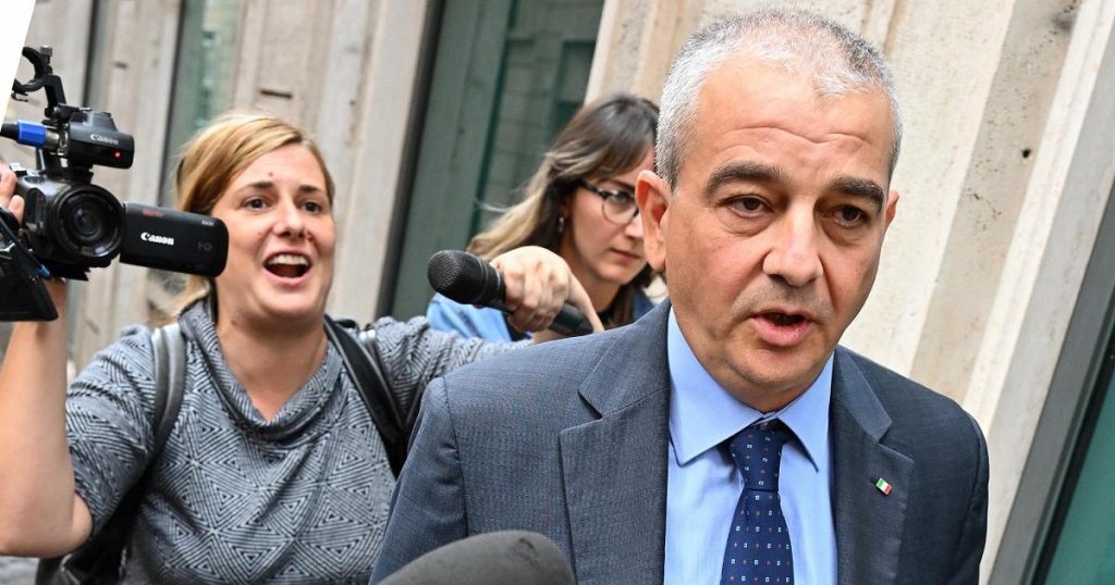 rewrite this title in english Guerra in Ucraina, Fazzolari: “L’invio di truppe italiane non è all’ordine del giorno”