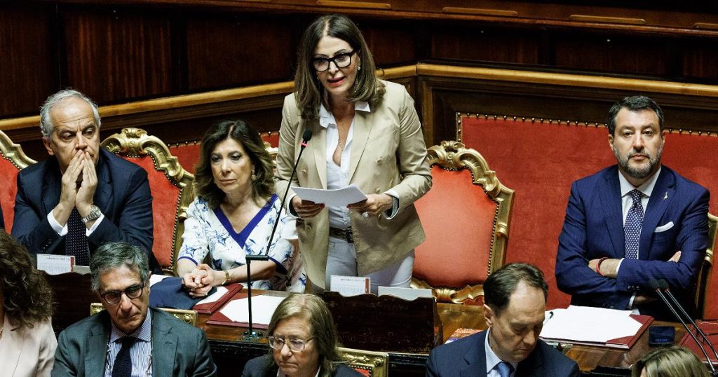 rewrite this title in english Santanchè: dibattito su mozione di sfiducia alle 14 alla Camera