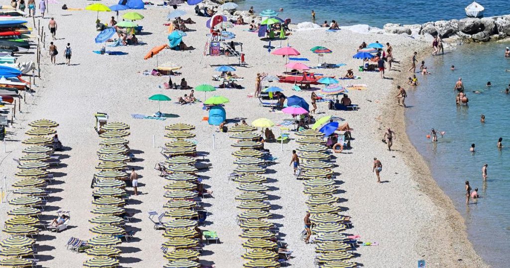 rewrite this title in english Tar Liguria: La proroga delle concessioni balneari fino al 2027 non è valida