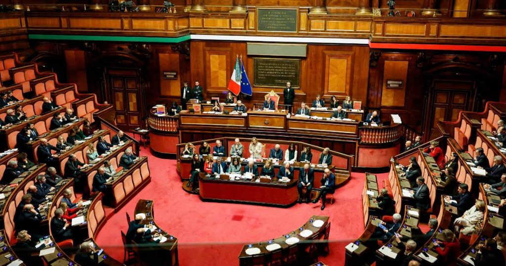 rewrite this title in english Dl Cultura, il Senato approva definitivamente con 80 voti favorevoli