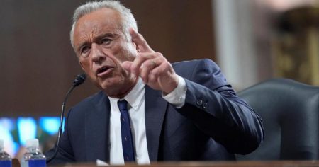 rewrite this title in english Robert F Kennedy jr al Senato Usa: “L’aborto? Una tragedia, sono per le politiche pro-life di Trump”