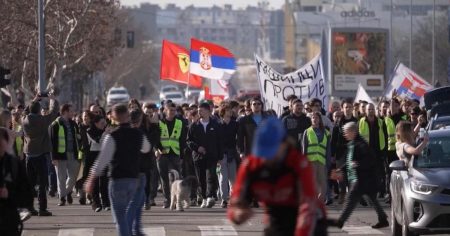 rewrite this title in english Serbia, la lunga marcia degli studenti da Belgrado a Novi Sad per protestare contro la corruzione