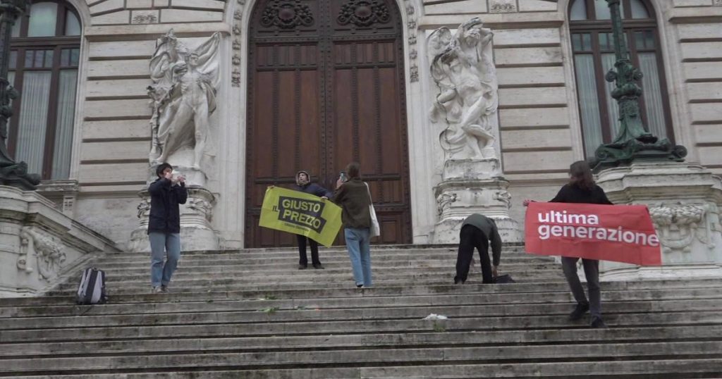 rewrite this title in english Frutta e verdura davanti al Parlamento, il blitz di Ultima Generazione contro il caro vita