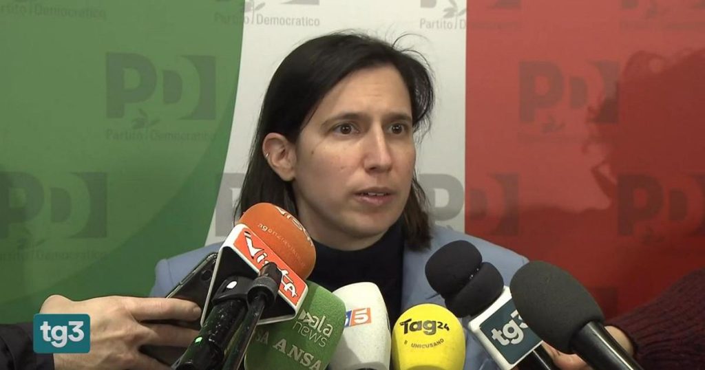 rewrite this title in english “Classe dirigente inadeguata, Meloni lo faccia dimettere”