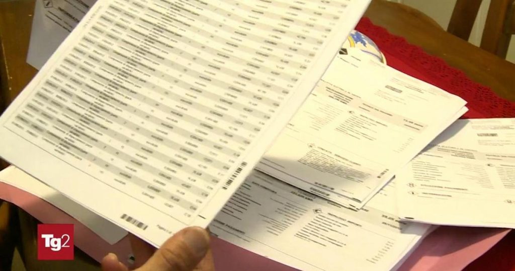 rewrite this title in english soglia Isee per attingere agli aiuti sale a 25mila euro