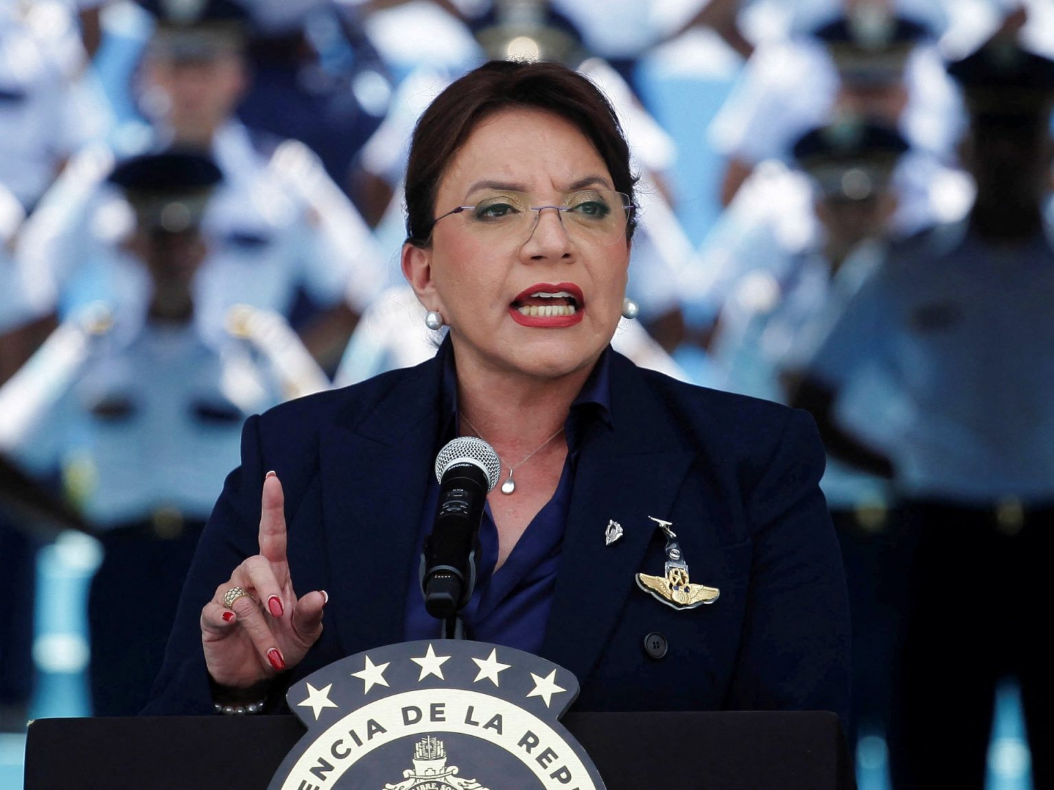 rewrite this title Honduras reaches agreement to extend extradition treaty with the US