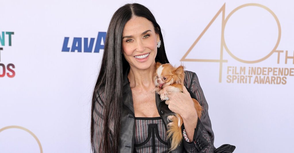 rewrite this title 2025 Film Independent Spirit Awards Red Carpet: See All the Looks