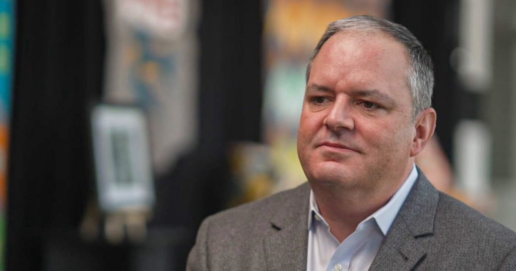 rewrite this title Dad of figure skater describes agony of learning his wife and son were aboard the plane that crashed in the Potomac