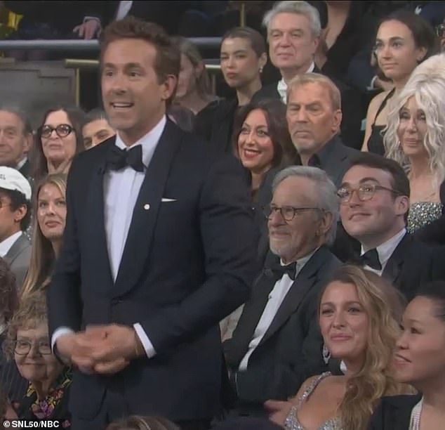 rewrite this title Furious fans call out SNL for trying to do ‘damage control’ for Blake Lively and Ryan Reynolds amid Justin Baldoni war