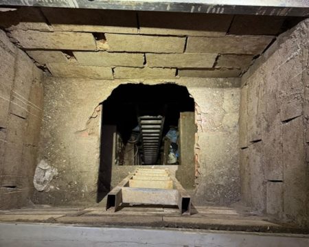 rewrite this title in english Descubierto un narcotúnel para introducir grandes alijos de hachís desde Marruecos a Ceuta