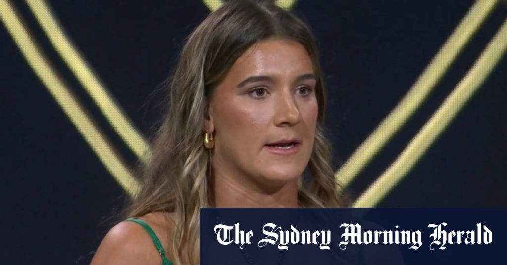 rewrite this title Annabel Sutherland wins Belinda Clark Medal after Ashes victory