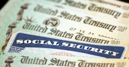 rewrite this title New Social Security chief refutes claims of deceased people over 100 years old getting checks