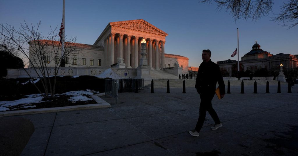 rewrite this title Supreme Court to hear arguments in “reverse discrimination” case