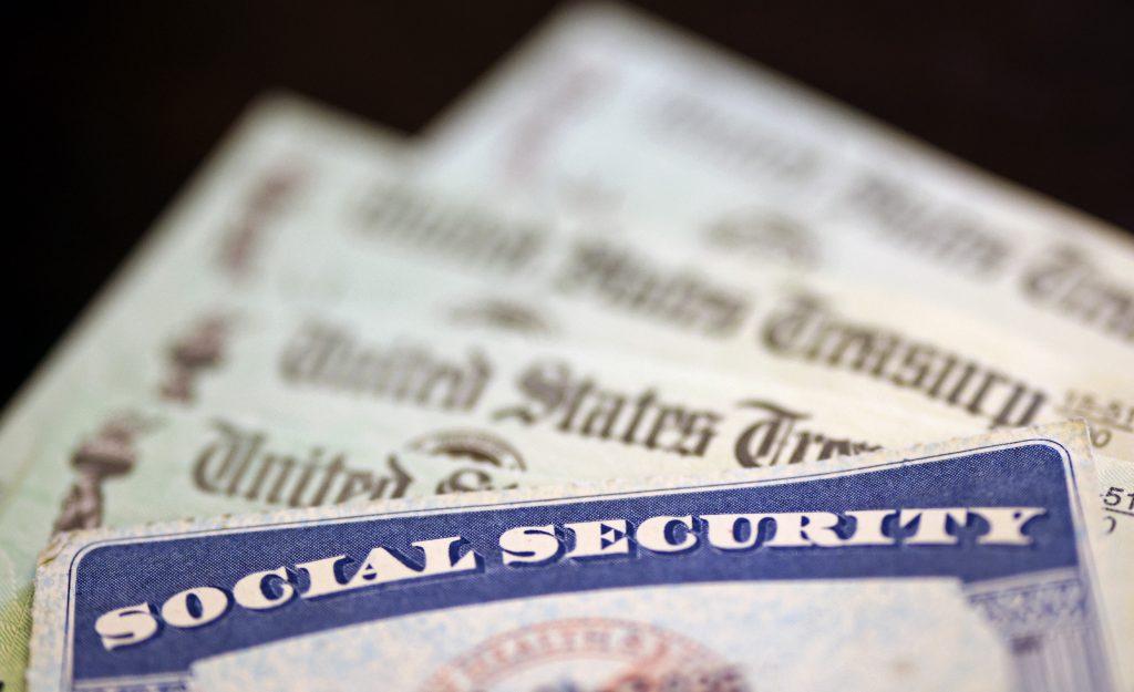 rewrite this title Social Security Bill Could See End to ‘Double Tax’ on Recipients