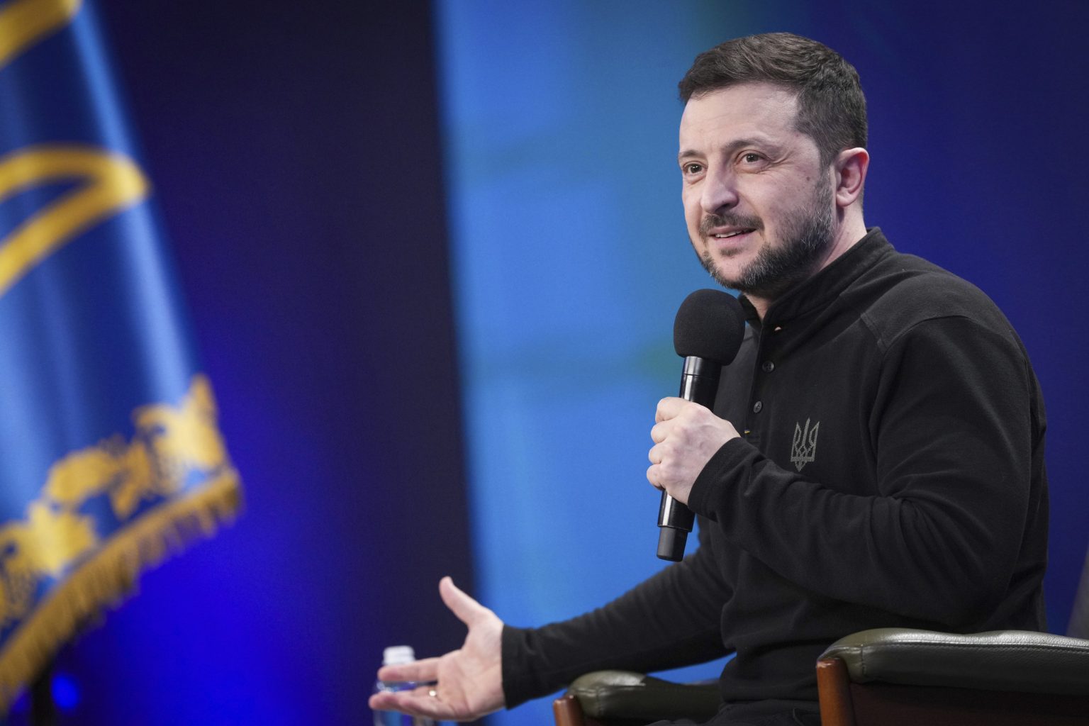 rewrite this title Ukraine Defies Trump As Zelensky Unanimously Backed