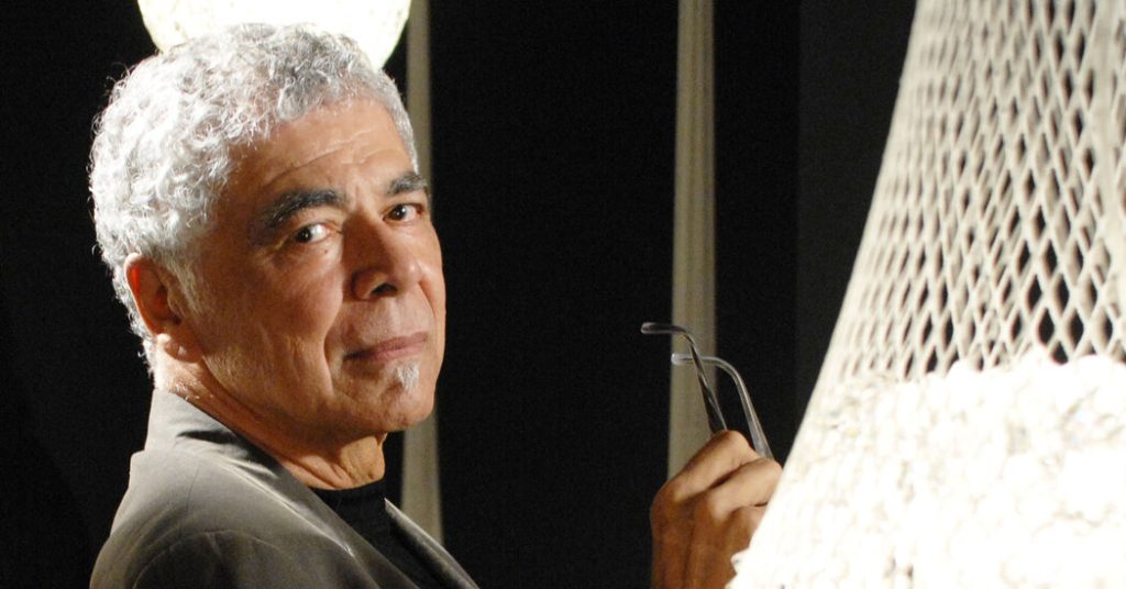 rewrite this title Ricardo Scofidio, Boldly Imaginative Architect, Is Dead at 89