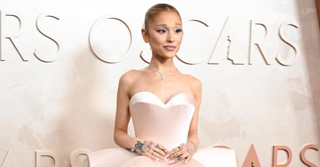 rewrite this title 2025 Oscars Red Carpet Photos: Ariana Grande, Elle Fanning and More Looks