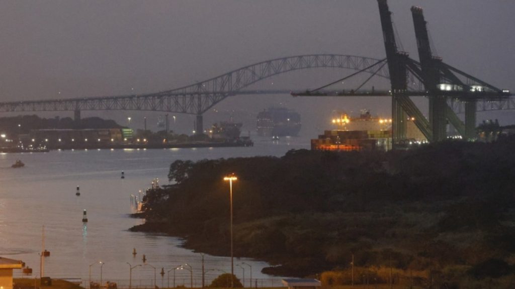 rewrite this title Panama president says Trump ‘lying’ about reclaiming the canal