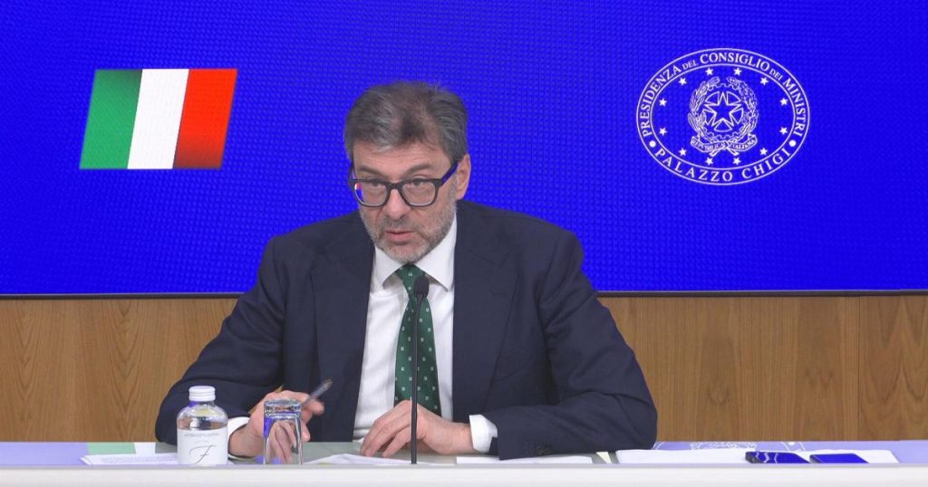 rewrite this title in english Caro energia, il ministro Giorgetti illustra il Dl Bollette