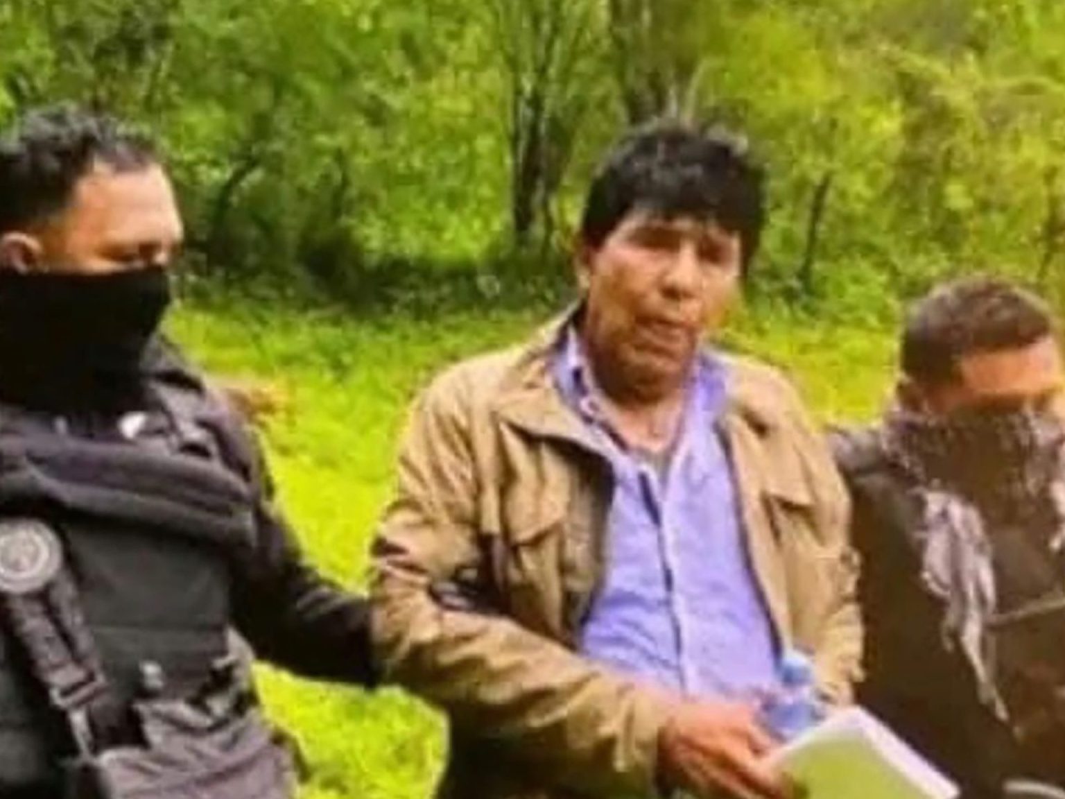 rewrite this title Why has Mexico handed over drug cartel leaders to US? Who are they?