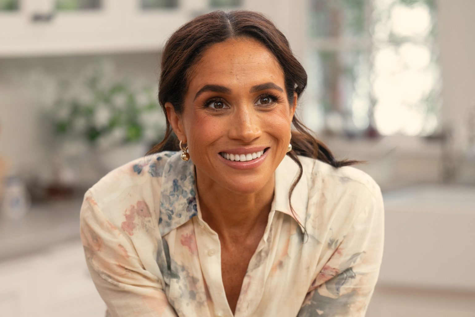 rewrite this title Meghan Markle Mocked Over Pretzel Bags: ‘People’s Martha Stewart’