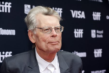 rewrite this title Stephen King’s Reaction to Trump’s Clash With Zelensky Takes Off Online